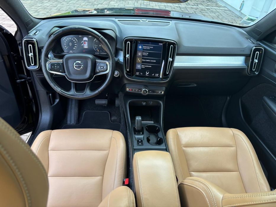 VOLVO XC40 2019 — imagine 5