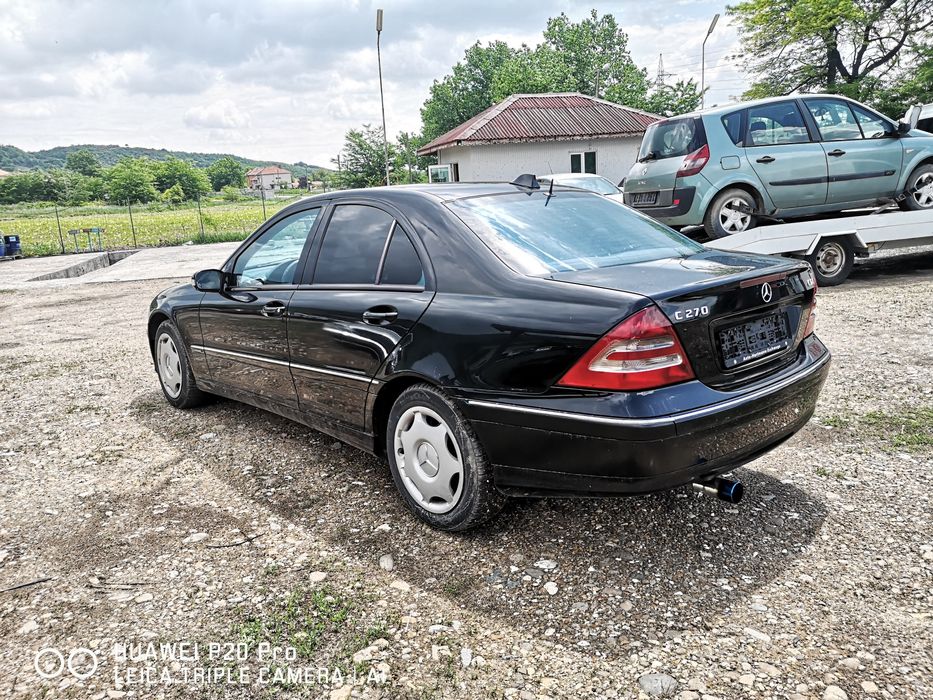 Мерцедес C 270 CDI на части