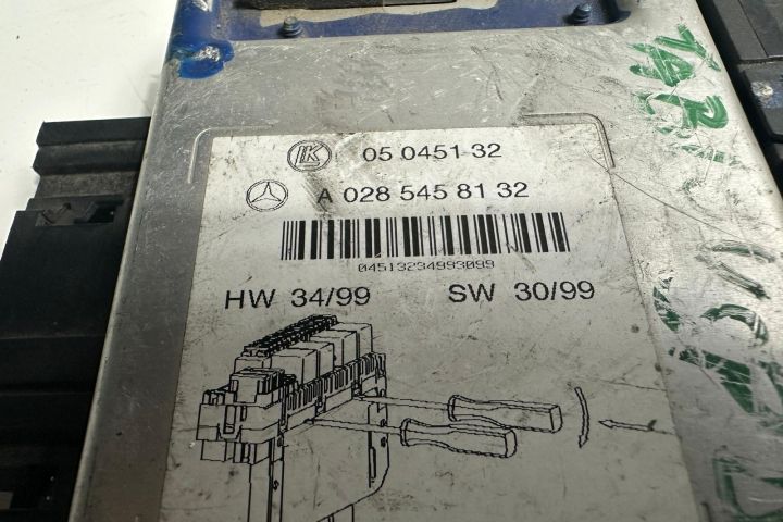 Panou sigurante A0285458132 Mercedes-Benz S-Class W220