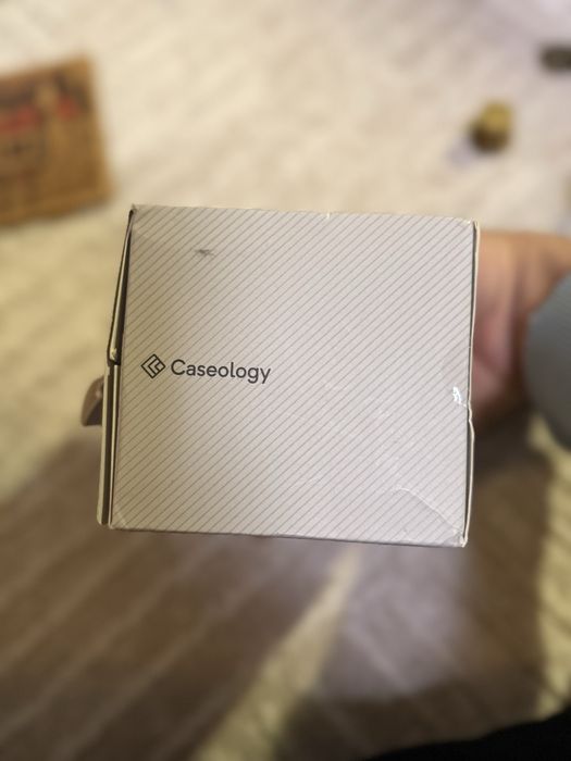 Caseology поставка за MagSafe