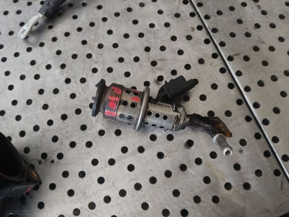 injector adblue 1.6 hdi  bh01 peugeot 208 308 508 5008 citroen c3 c4  9802763880