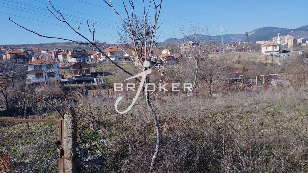Продава се Парцел в с. Петлино, Област Кърджали - 900 кв.м за 28 €/кв.м - Снимка #3