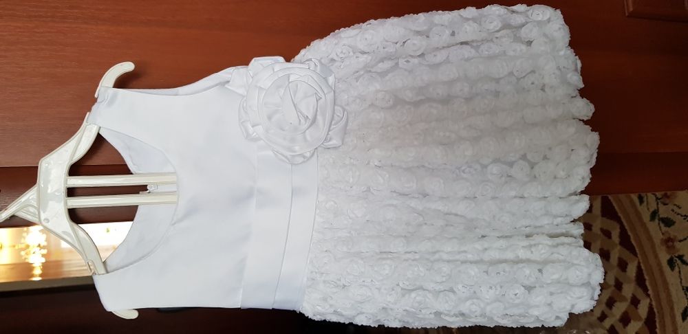 Платья нарядные на праздник