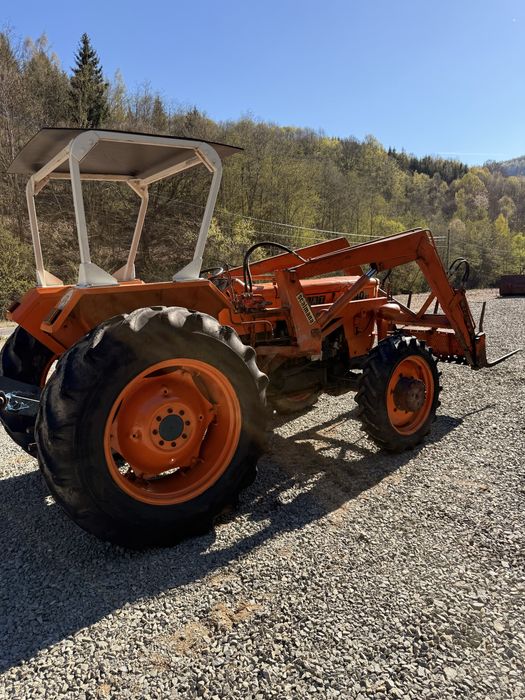 Tractor Fiat 640 in 4 pistone de 64 cp