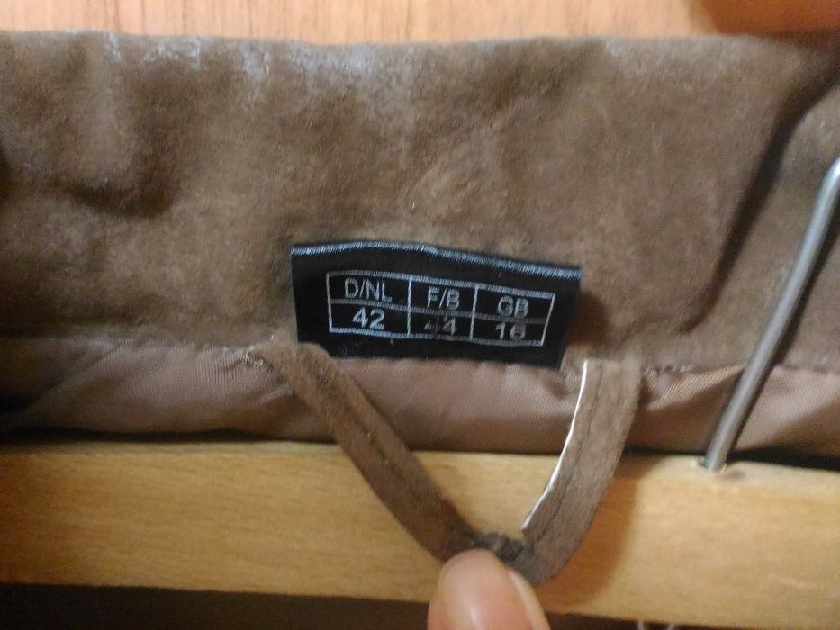 Trenci de piele intoarsa