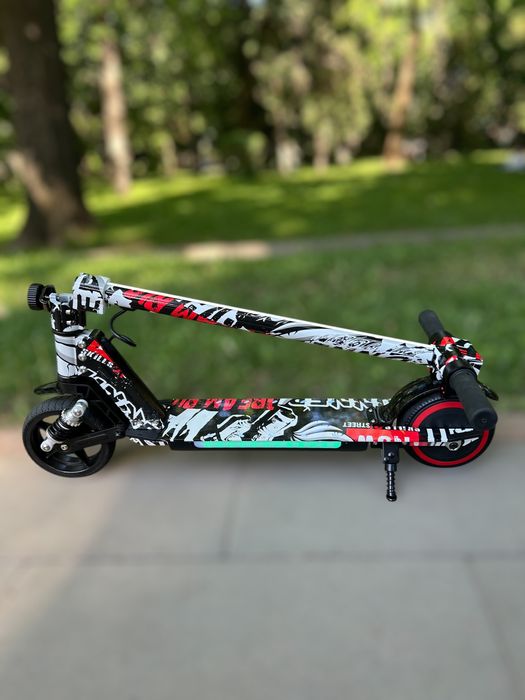 Электросамокат детский новый!