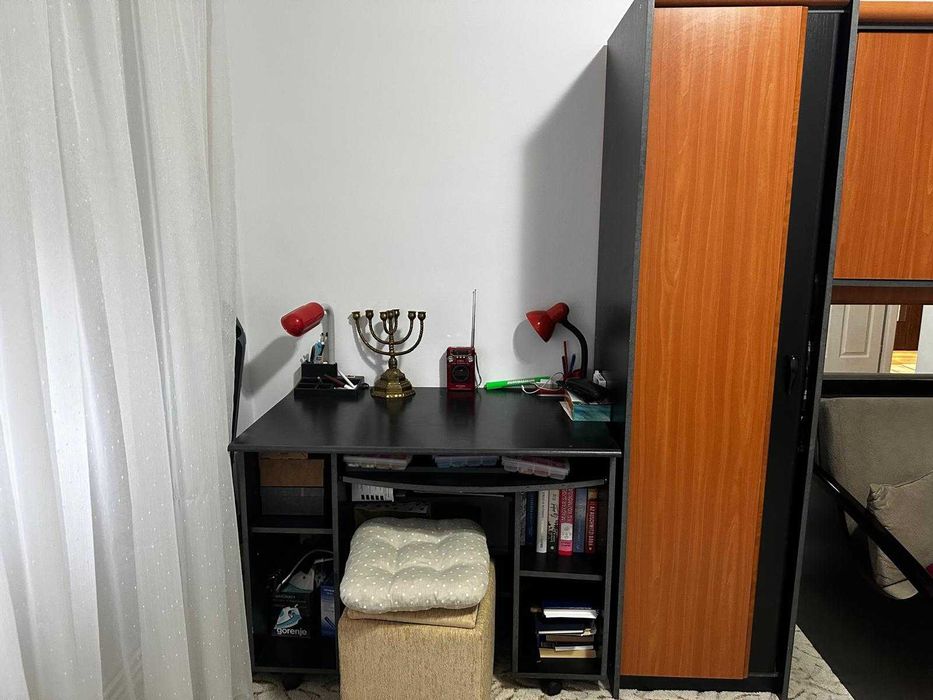 Mobila camera, dulap, comoda si canapea extensibila