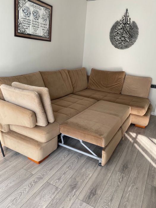 Диван в отличном состояний Ариба