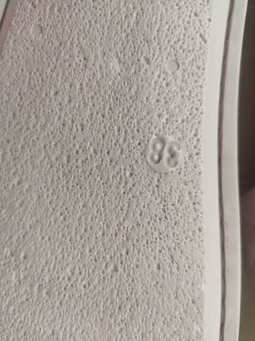 Papuci roz din piele naturala