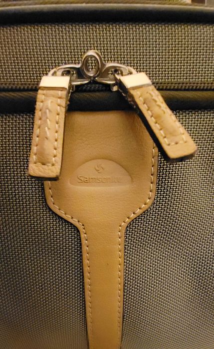 Чанта-куфарче Samsonite