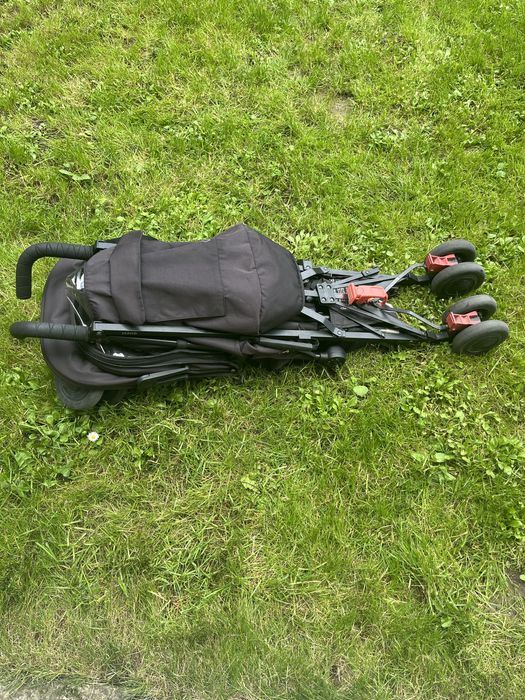 Лятна количка MACLAREN