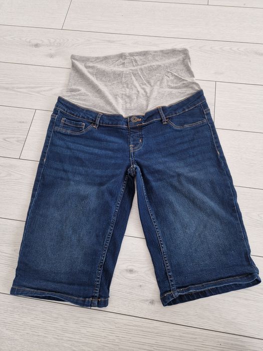 Pantaloni scurți de gravide