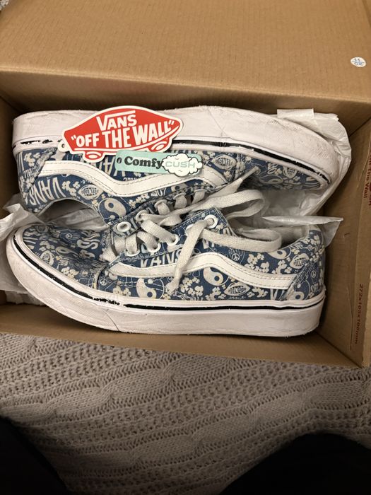 Кеды Vans comfycash Бу/новые почти не одевал но отклеилась наклейка