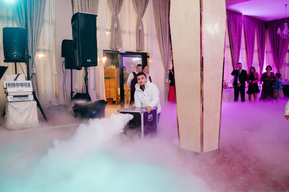 Servicii 360 Oglinda foto-fum greu&gheata carbonica-baloane,laser