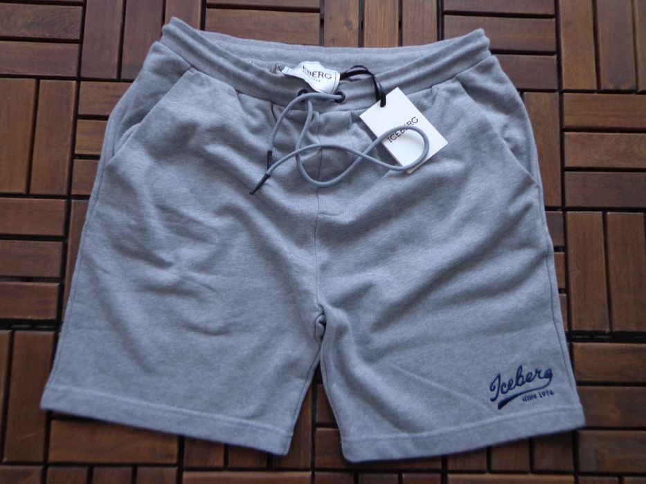 Мъжки къси панталони ICEBERG размер XL
