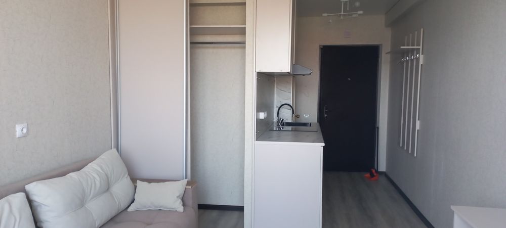 Продам квартиру студию в мкр. Юбилейный 140.