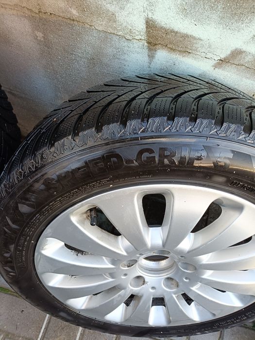 Vând 4 jante de Mercedes 16