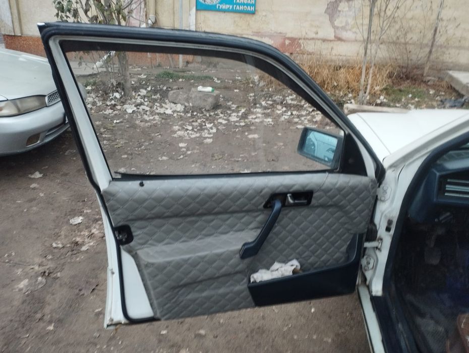 Продам машину 190 мэрс