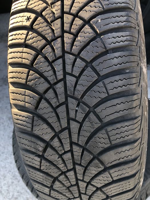 165/65/15 зимни гуми Good Year