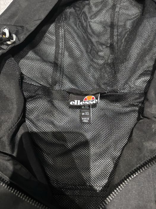 Ветровка ellesse
