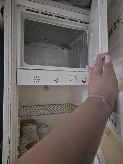 Холодильник советский ислеп тур