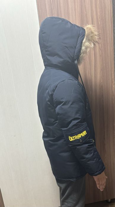 Продам куртку на мальчика