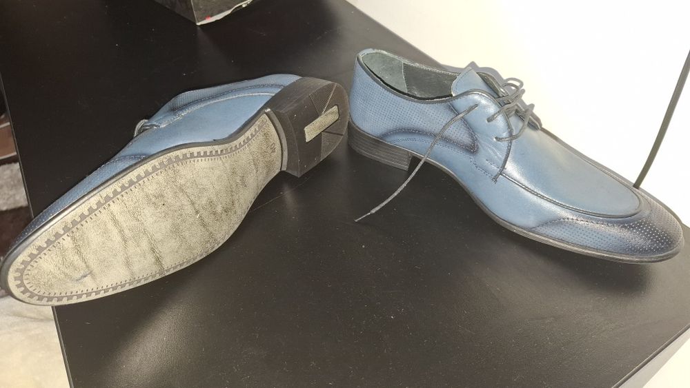 Pantofi de piele