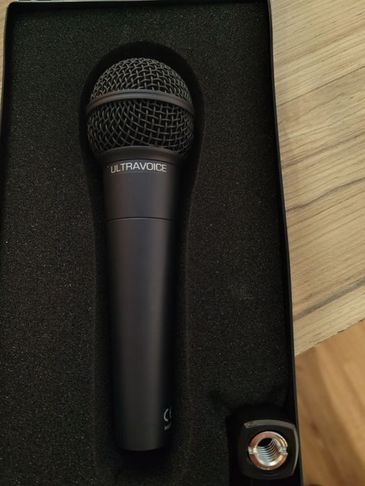 Schimb cu microfon de studio