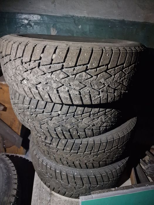 Шины зимние 225/65 R17