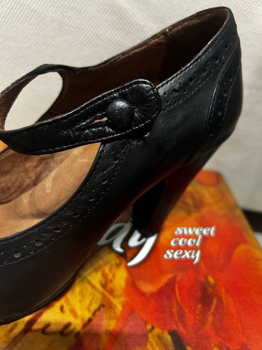 Обувки на висок ток, 38 Португалия