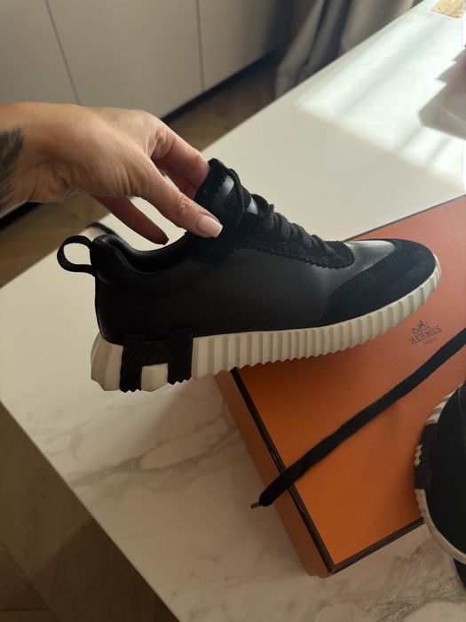 Обувки Hermes      .