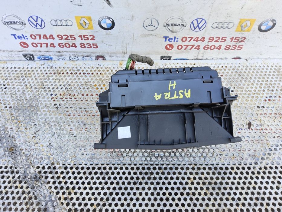 Radio Cd cu Mp3 și display Opel Astra H zafira B