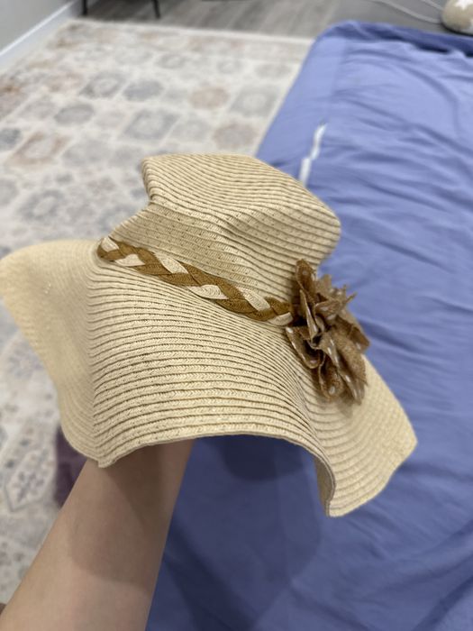 Шляпа пляжнаябесплтано