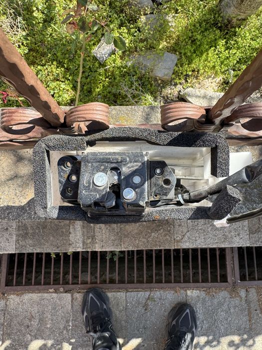 2008-2022 Toyota Sequoia заключалка задна врата багажник