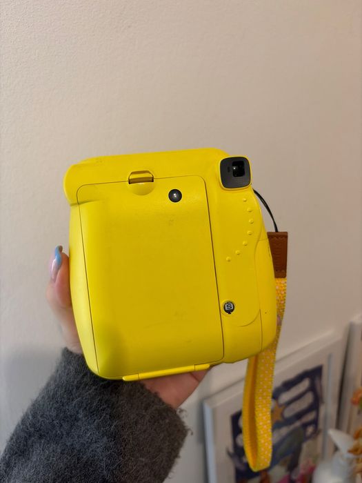 Фотоаппарат мгновенной печати instax mini 9