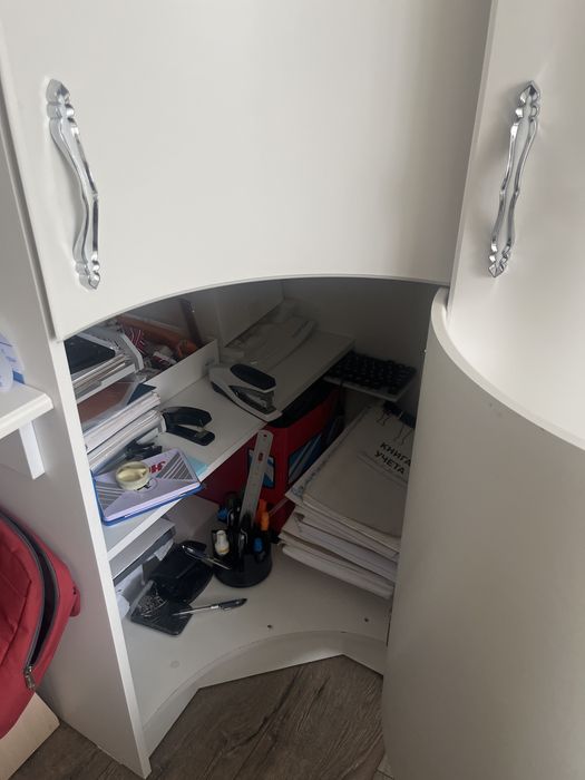 Продам шкаф плательный