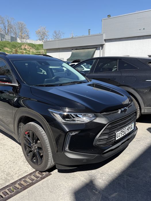 Tracker 2 Red-Line 2024 toza