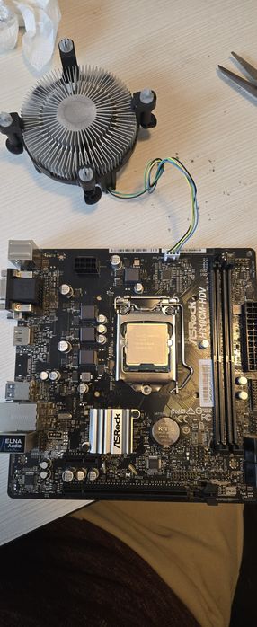 Vând placa de baza AsRock H310CM-HDV, Procesor i5-9400