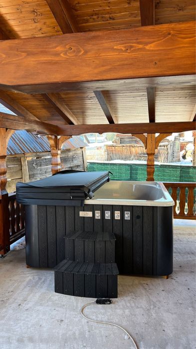 Jaccuzi exterior 10 persoane