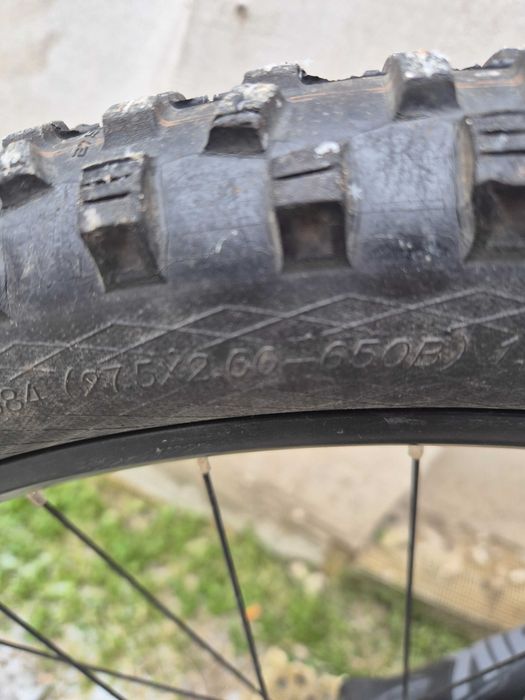 Електрически карбонов Cube stereo