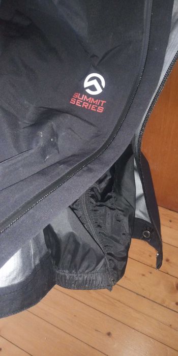 Комплект яке и панталон мембрана The North Face Kichatna, размер L, използвани малко, в много добро състояние