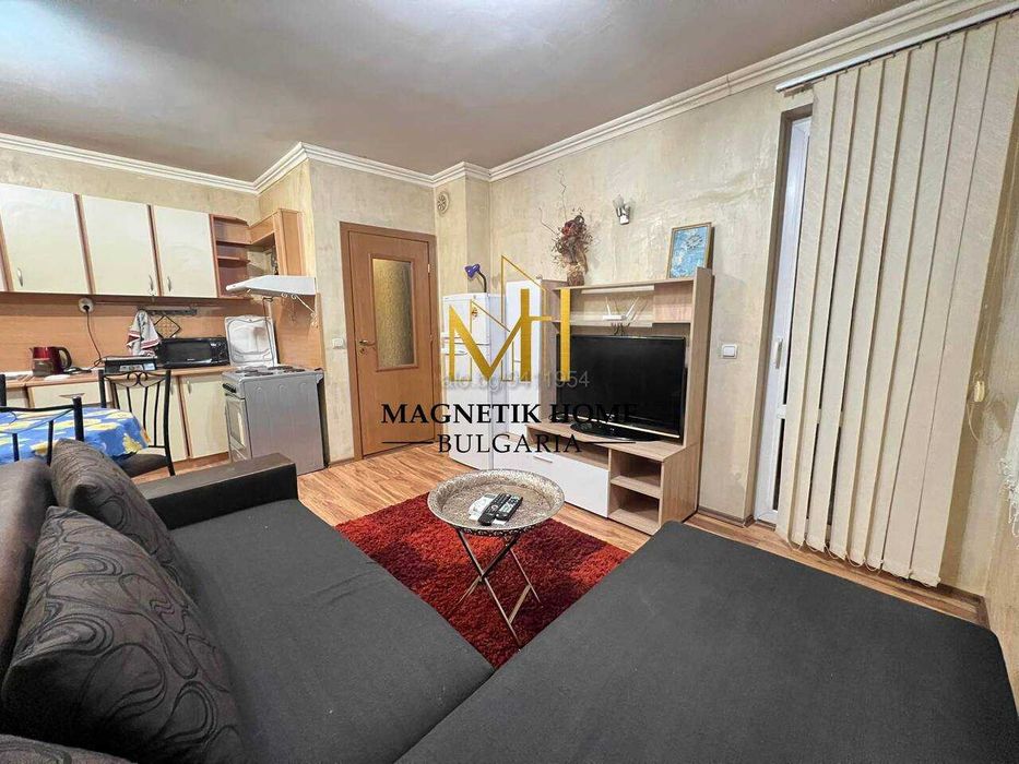 Приветлив двустаен апартамент до ”Руската гимназия” и морската градина