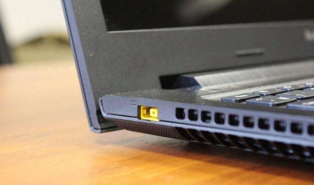 Ноутбук Lenovo 15.6"