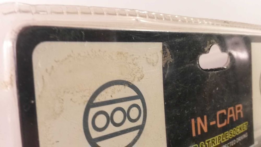 Контакт/зарядно за автомобил USB & Triple Socket IN-CAR