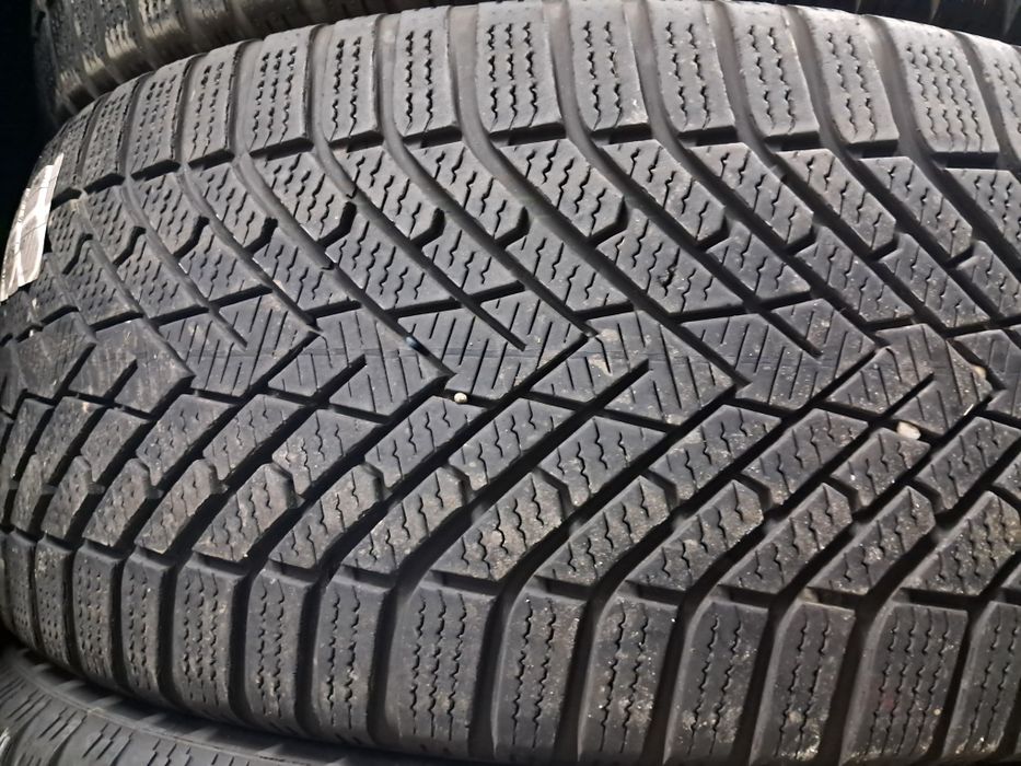Anvelope second iarna 255 40 R21 Pirelli 2024