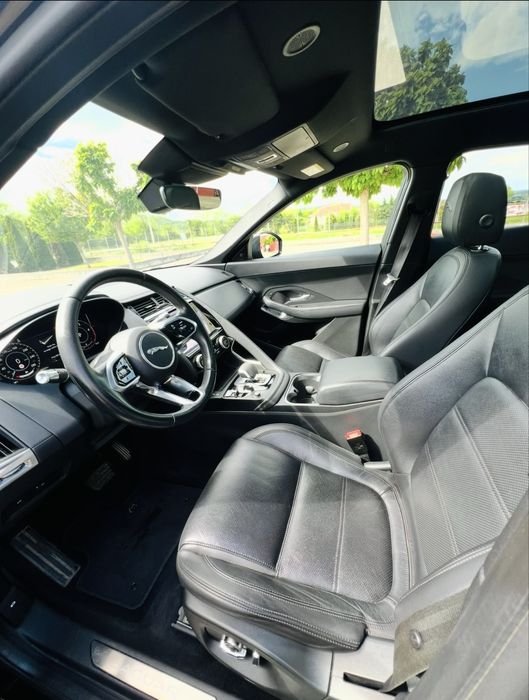 Jaguar E-PACE 2021 • 204 CP • Diesel Mild Hybrid • Automată • Full Option