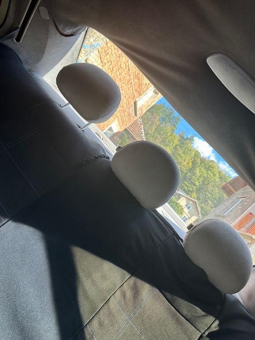 Мерцедес с220 2001година