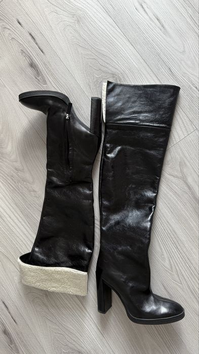 Продаи ботфорты ZARA