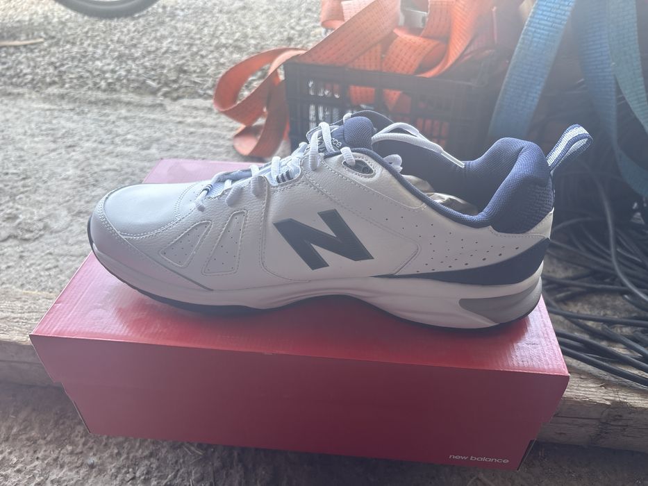 Adidasi  noi new balance
