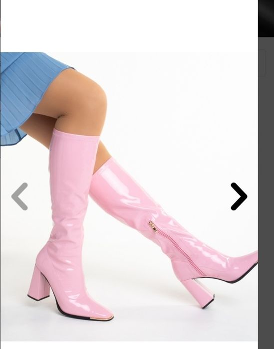 Cizme roz de vanzare